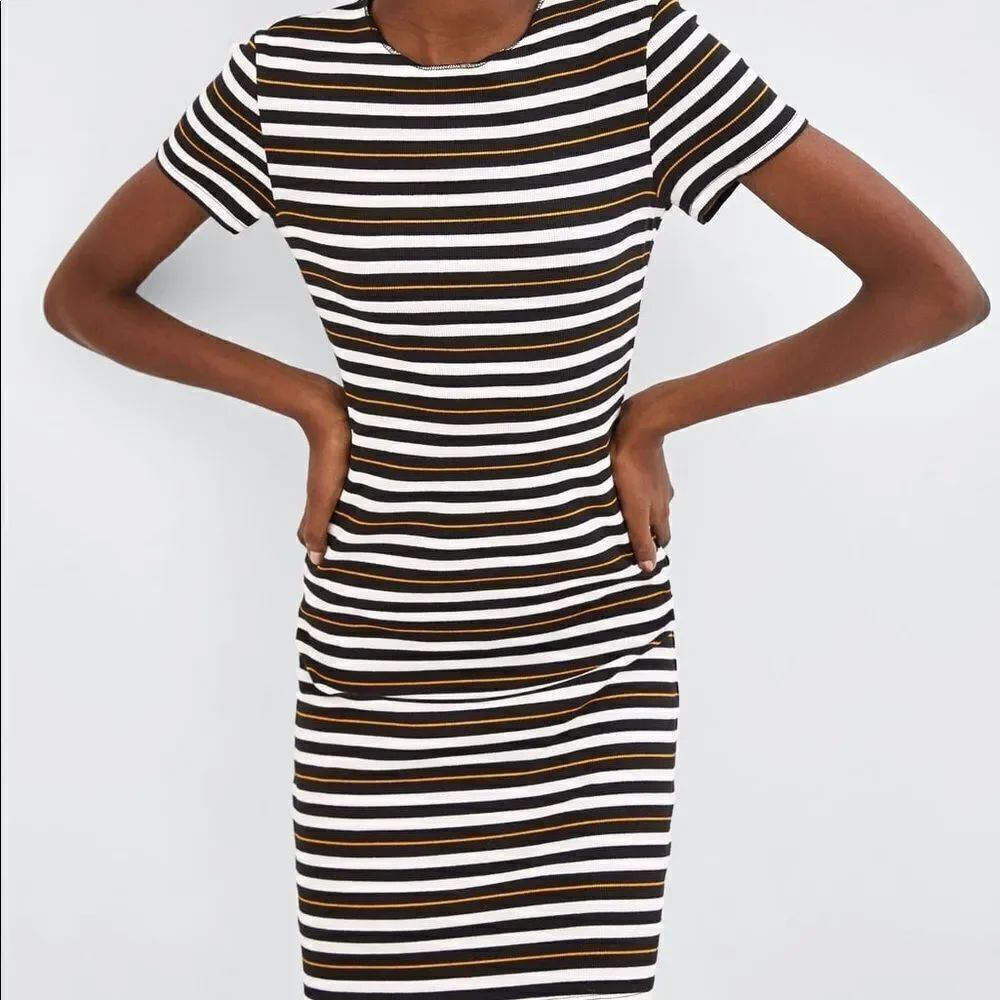 ✨ FITTED RIBBED DRESSDETAILS✨ - Picture 2 of 7